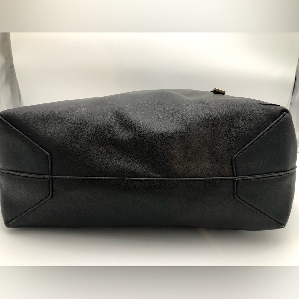 BCBG PARIS Black Shoulder Bag - Picture 5 of 9